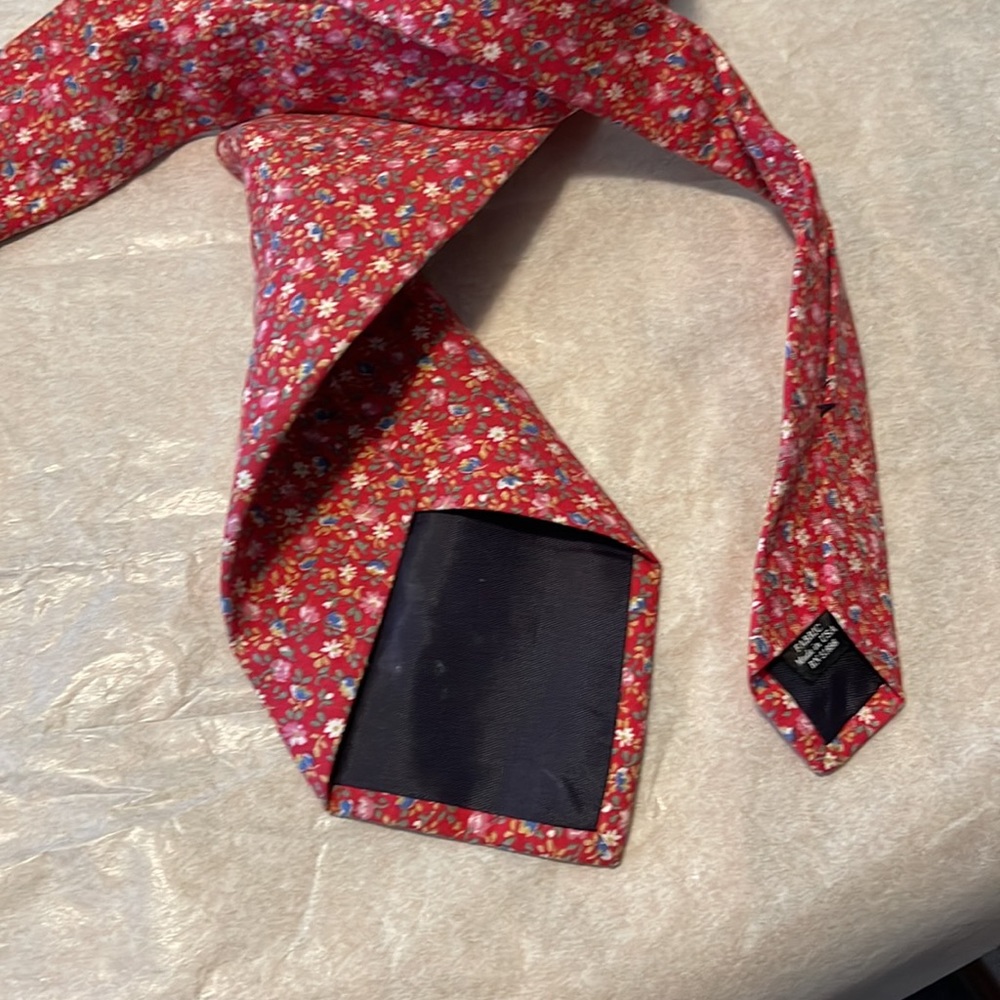 Used tie - Picture 10 of 10